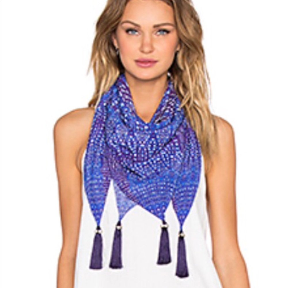 Night Lizard Tassel Scarf